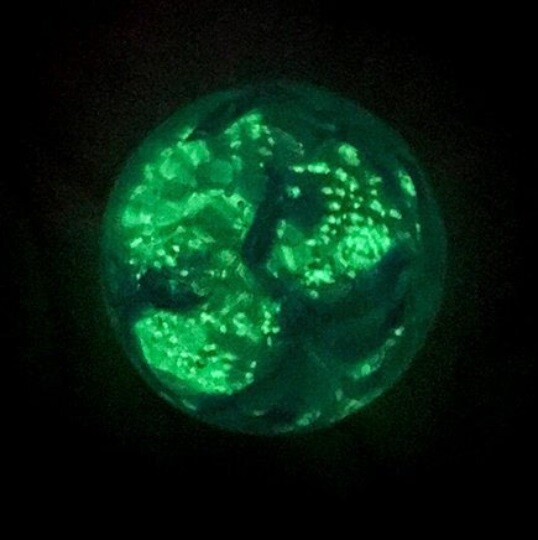 Aster 22mm Handmade Art Glass Glow in the Dark Marble w Stand, Light & Dark Blue