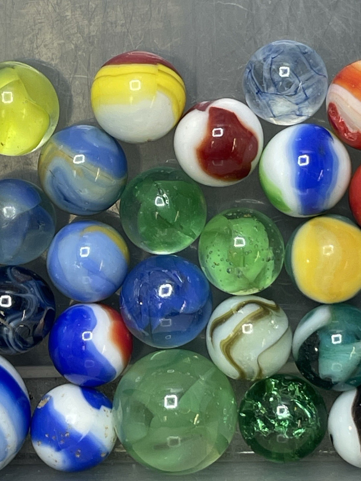 VINTAGE MARBLES LOT 50 pc AKRO AGATE MARBLE KING PELTIER PATCH SWIRL d