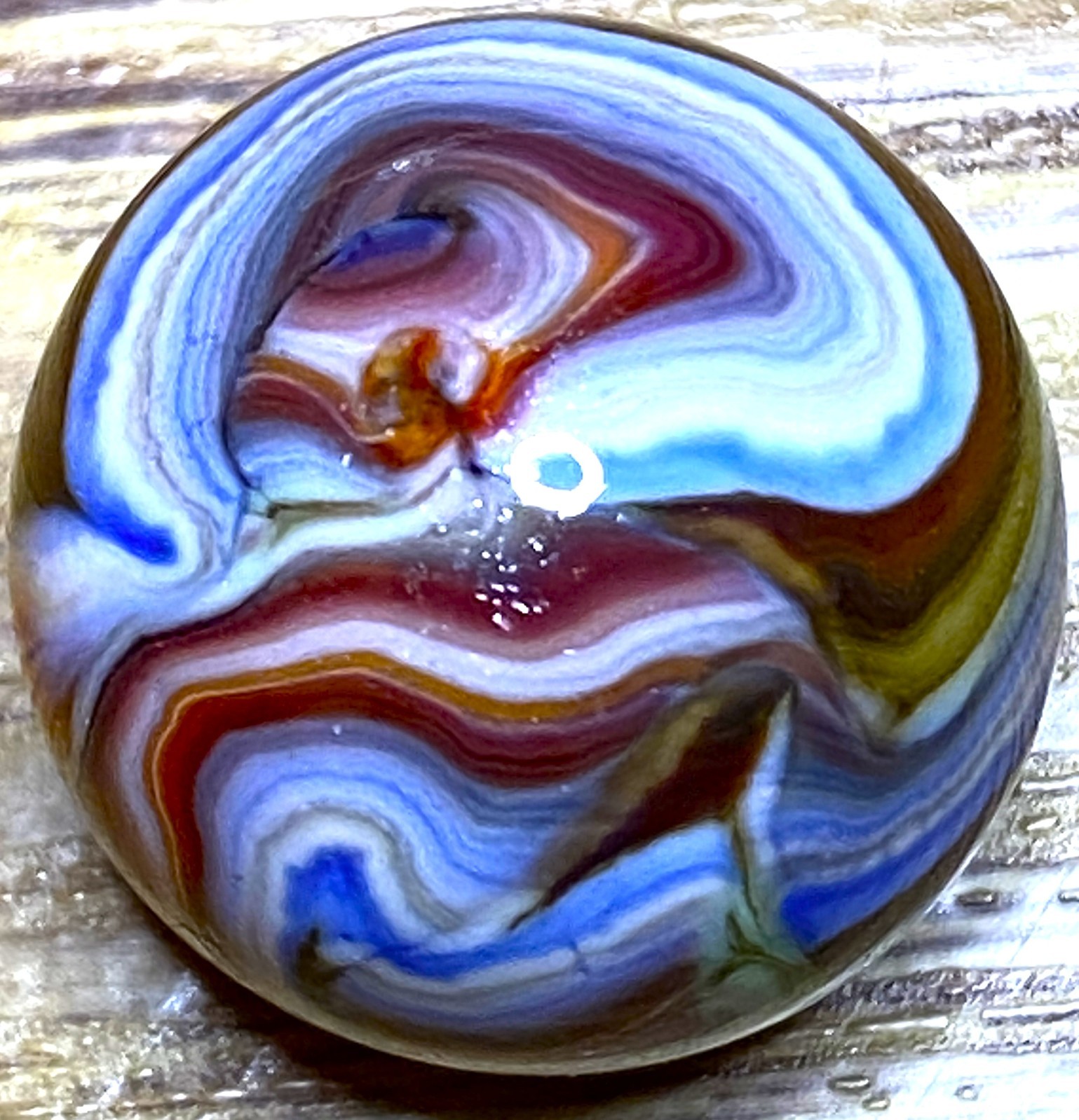 DAS/JABO BUSY LOOKING OXBLOOD & OTHER COLORS SWIRLED SHOOTER .77″ M764