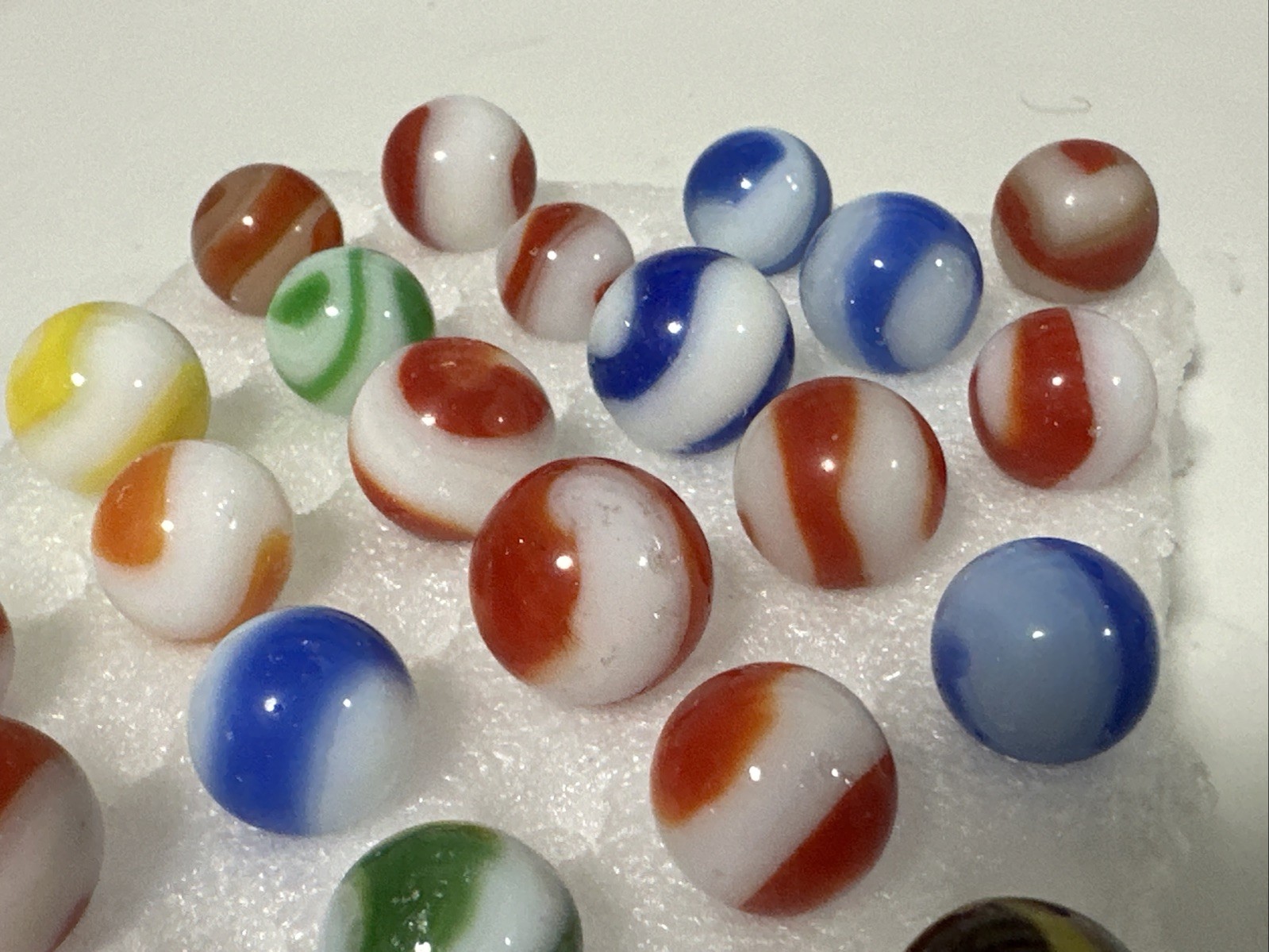 414 Lot Of 31 Akro Agate Prize Name Vintage Marbles! Played With