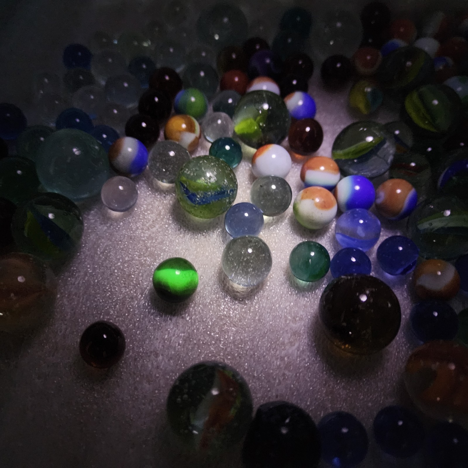 Vintage GLASS MARBLES 95 pc 2 pound Lot Mix Multi Color Multi Sizes