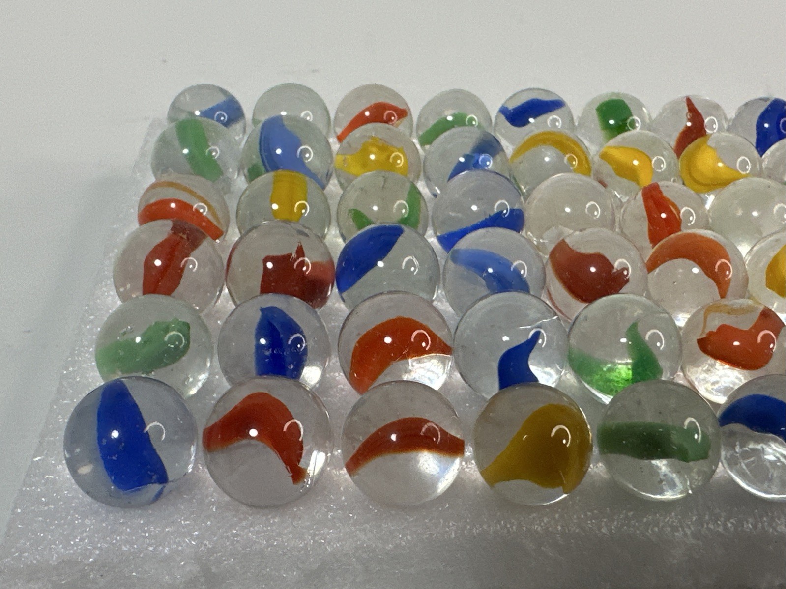 111 Lot Of 60 Peltier Bananas! Mixed Colors