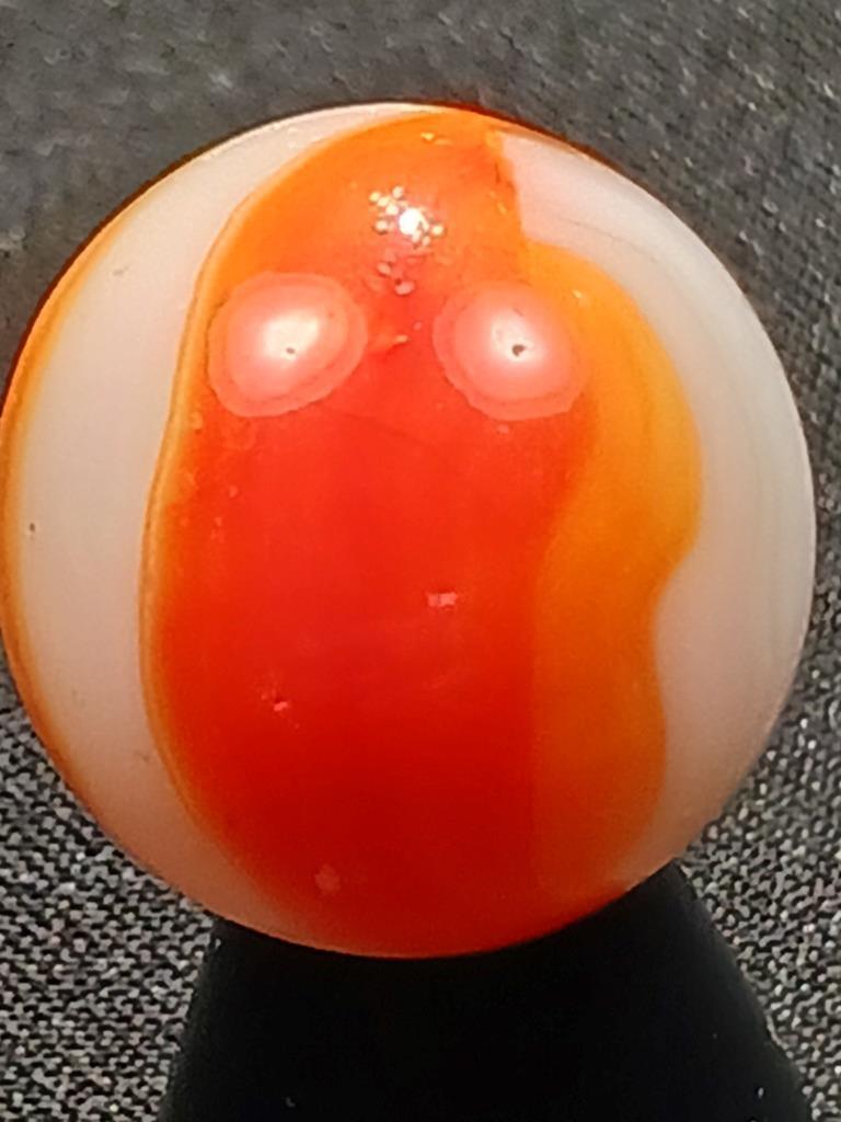 Peltier .56″ Tangerine to Dark Orange w/Red Rainbow Near Mnt Serious Marble A333