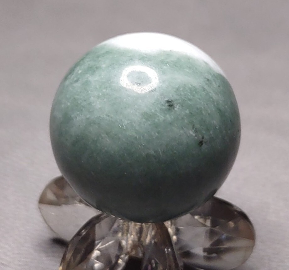 .80″ Green Crystal Stone Mineral Rock Sphere Vintage or Modern MARBLES Toys NM+