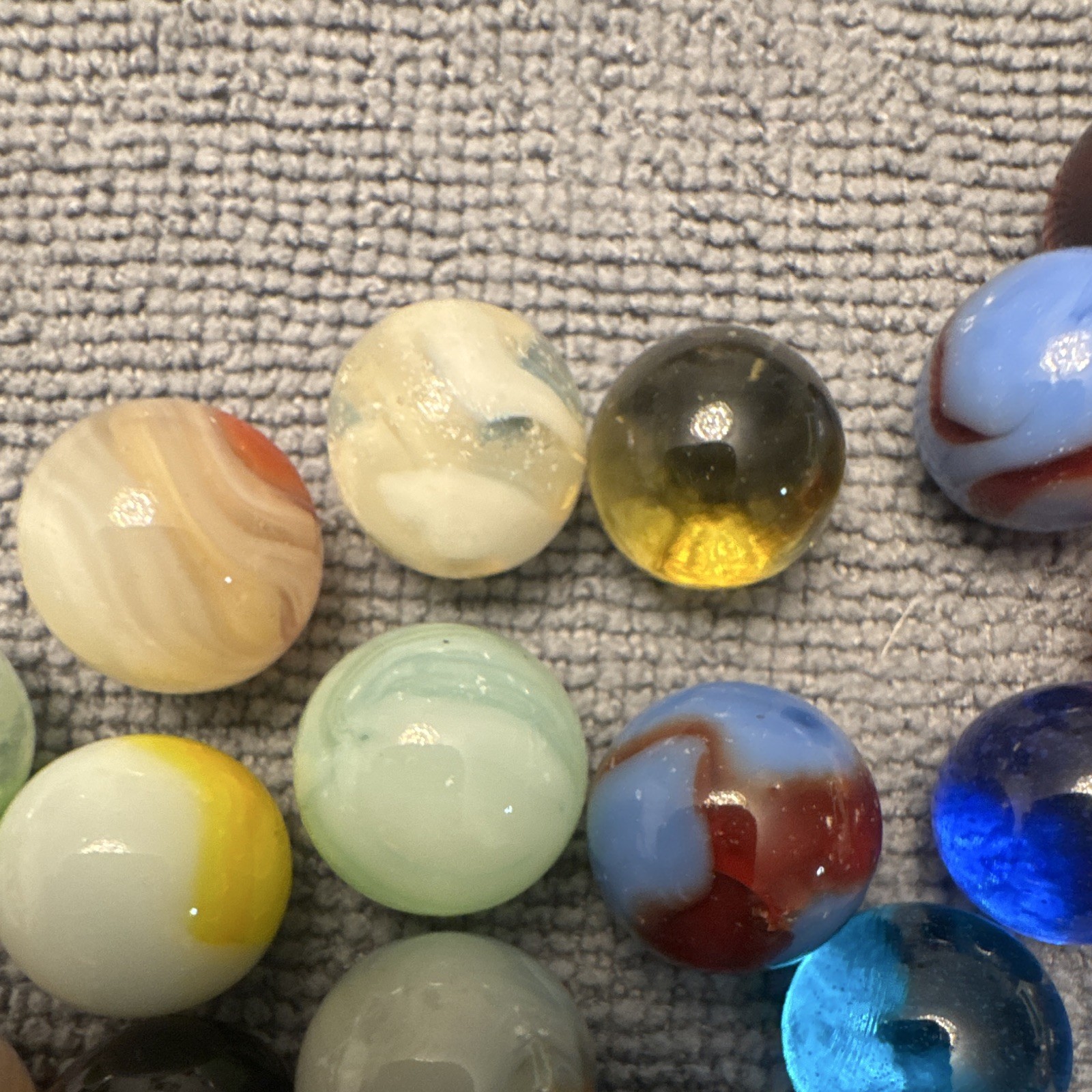 Lot Of Vintage 1940’s 50s Swirl Cat Eye Glass Marbles