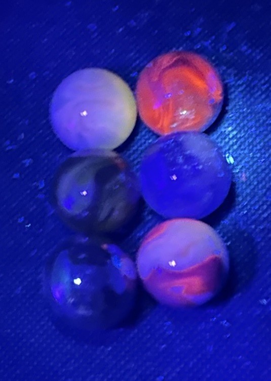 Vintage NOS Lot of 6 JABO Vitro 7/8″ Shooter Marbles Iridescent Luster USA UV