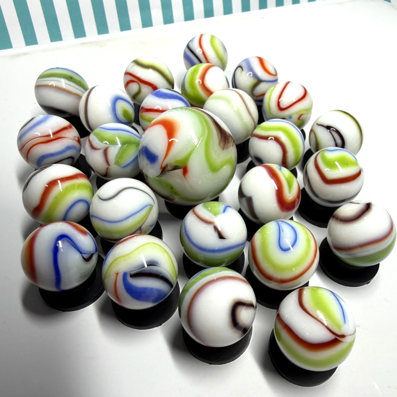 Vacor 25 Tie Dye Marble Set 24 Players 5/8″ + 1 Shooter 1″ Game Marbles