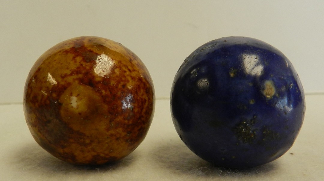 #21045m 1.16 Inches Vintage Pair of German Handmade Bennington Shooter Marbles