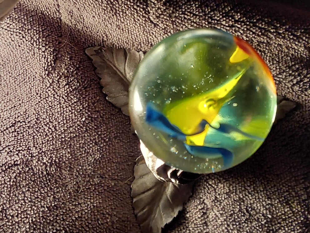 “EXTORDINARY” Vintage Marble w/bubbles In Colors – Swirl Yellow, Blue, Red 1.5″