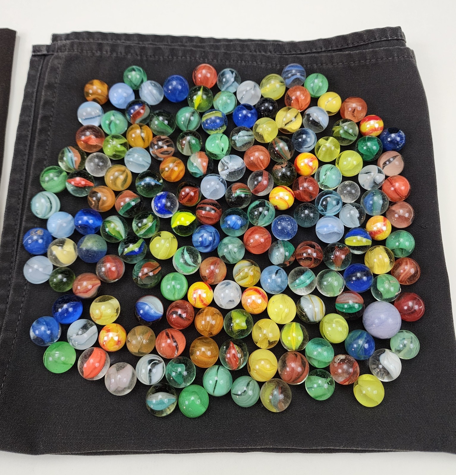 Lot of 3lbs 11oz of Vintage CAT’S EYE Marbles – USED Good Condition From Marble