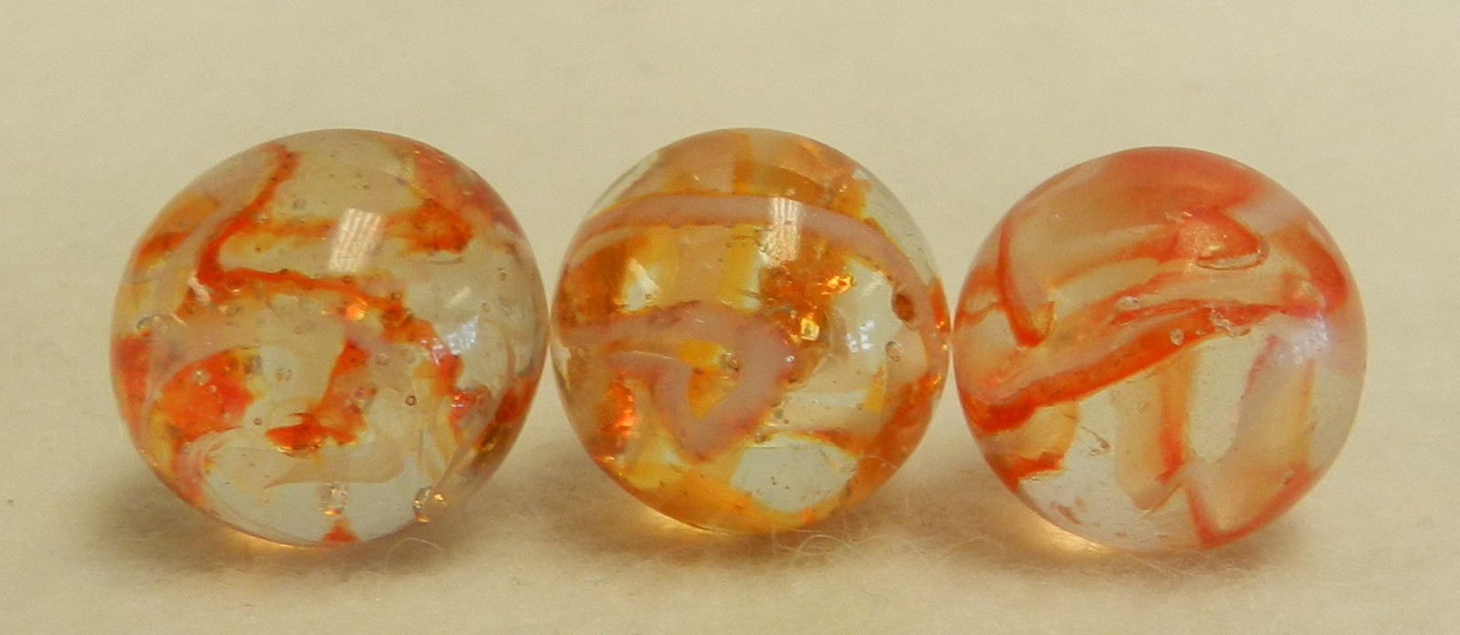 #19984m Vintage Group of 3 Veiligglas Wire Pull Marbles .63 to .65 In
