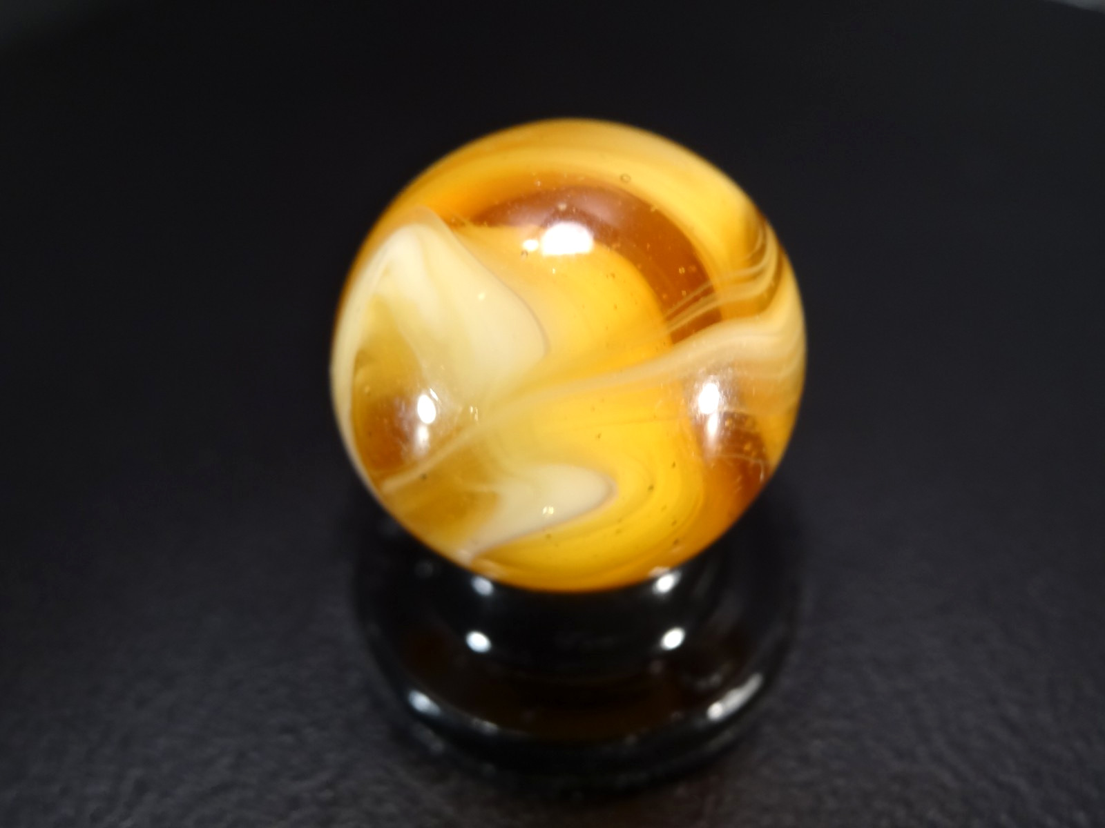 MF Christensen PERFECT *9* Pattern Hand gathered Yellow Amber WET MINT