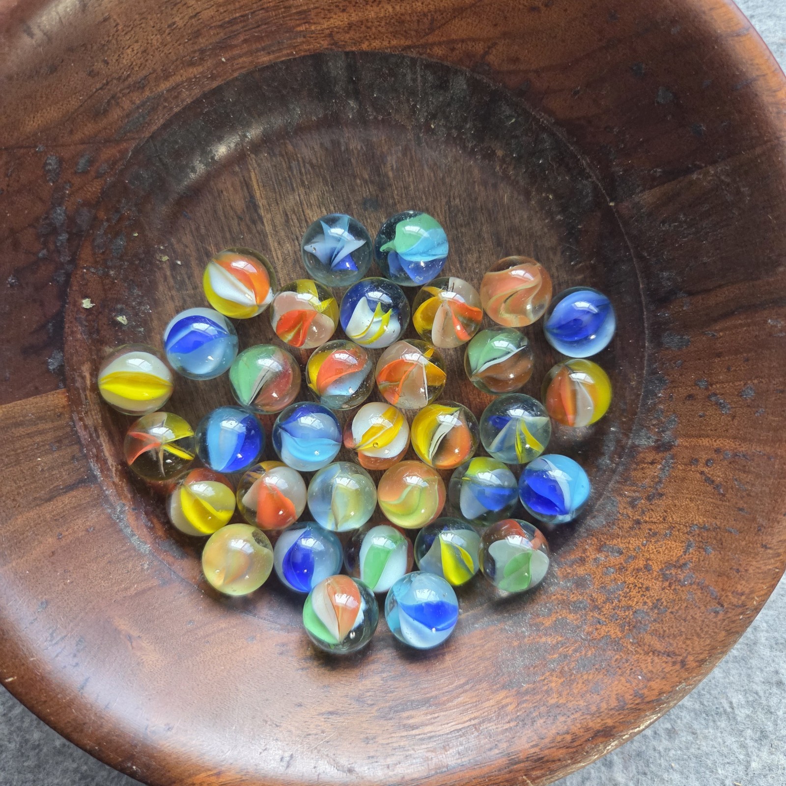 Lot of 34 Vitro Hybrid Cats Eye Multi-Color Marbles 5/8″