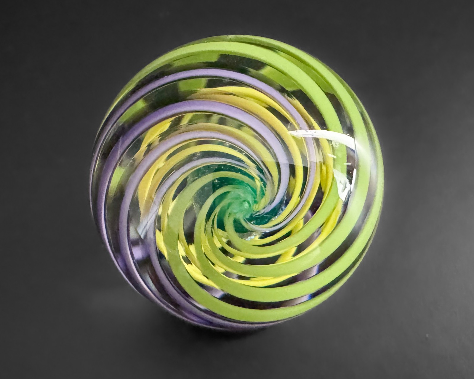 Eddie Seese 1.27″ 2004 Purple Yellow Green Handblown Ribbon Art Glass Marble