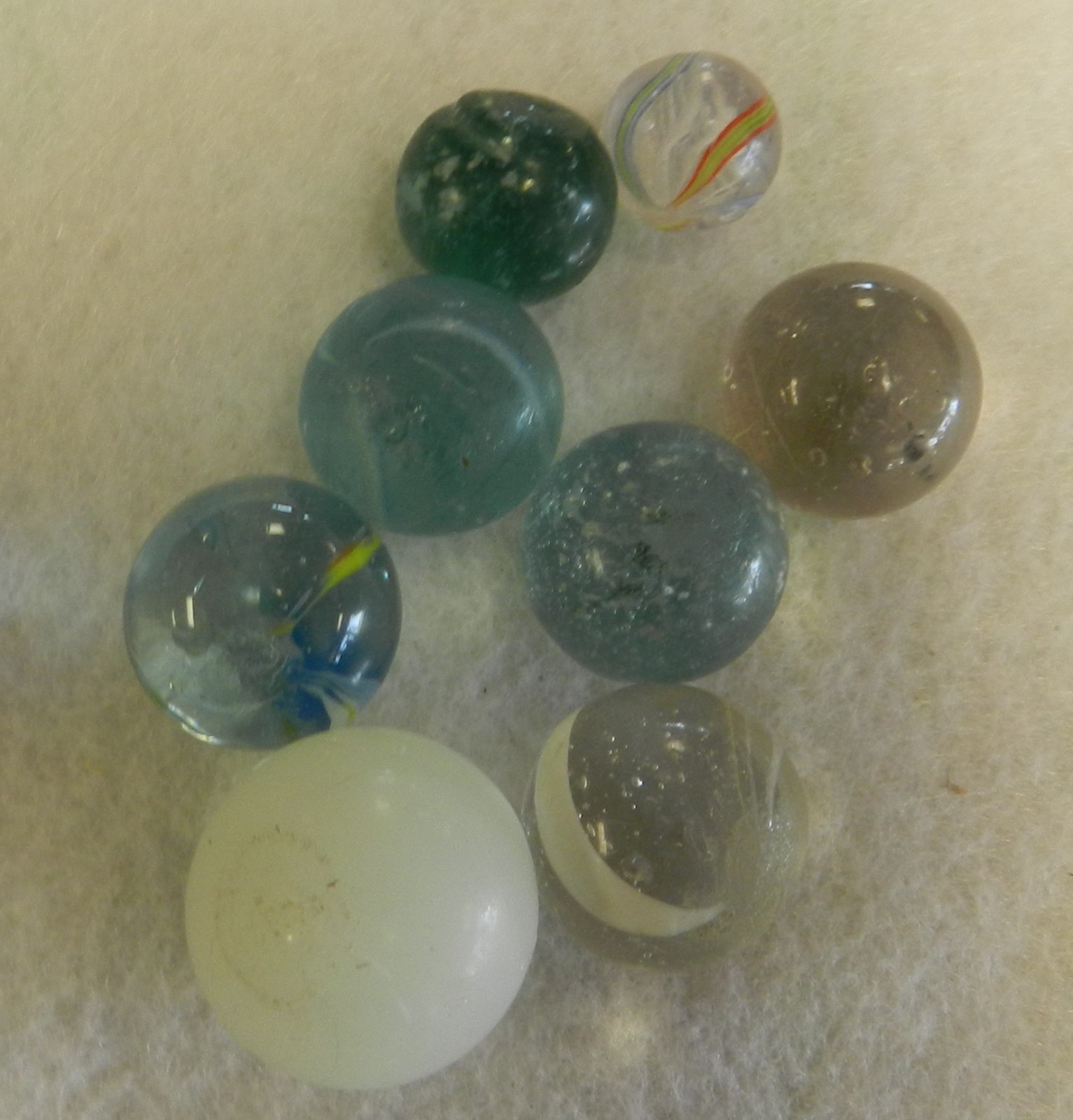 #19937m Vintage Group or Lot of 8 German Handmade Marbles .49 to .82 Inches