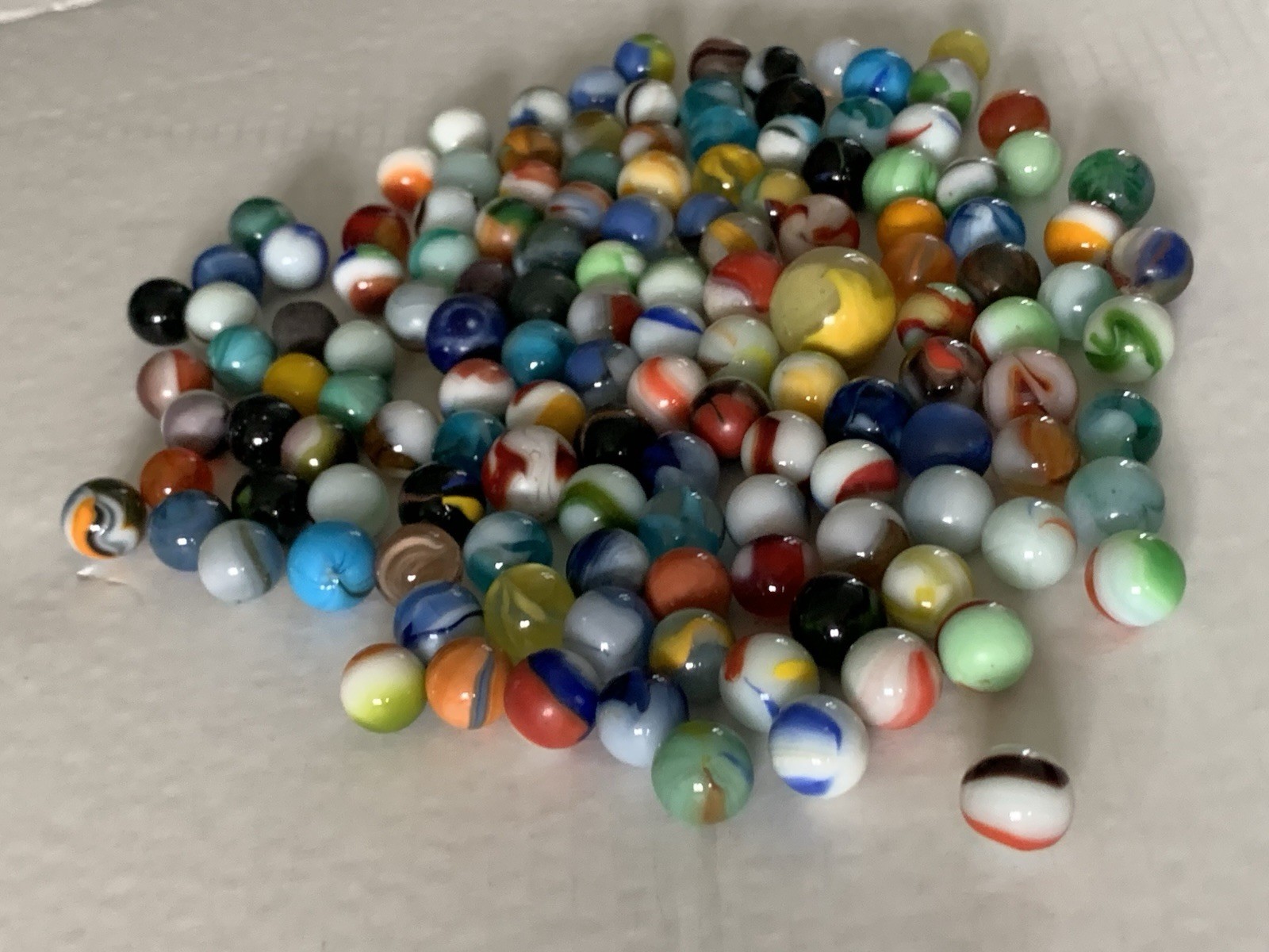 Vintage lot 125 Mixed Marbles – Collection Arkansas Flea Mart 35+ Years