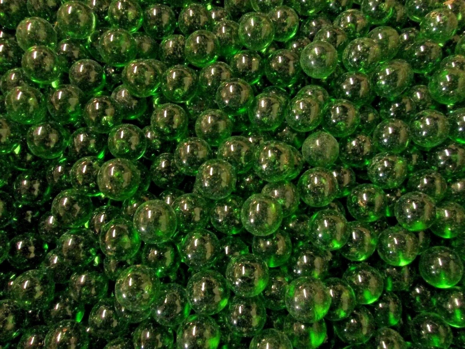 MARBLES 1 LB 5/8 INCH + or – GREEN CRYSTAL CHAMPION MARBLES
