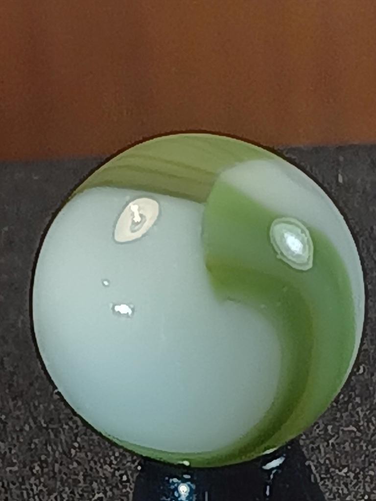 9/16″ Vitro Agate Asparagus Green Ice White Ribbon Patch NM Serious Marble B165