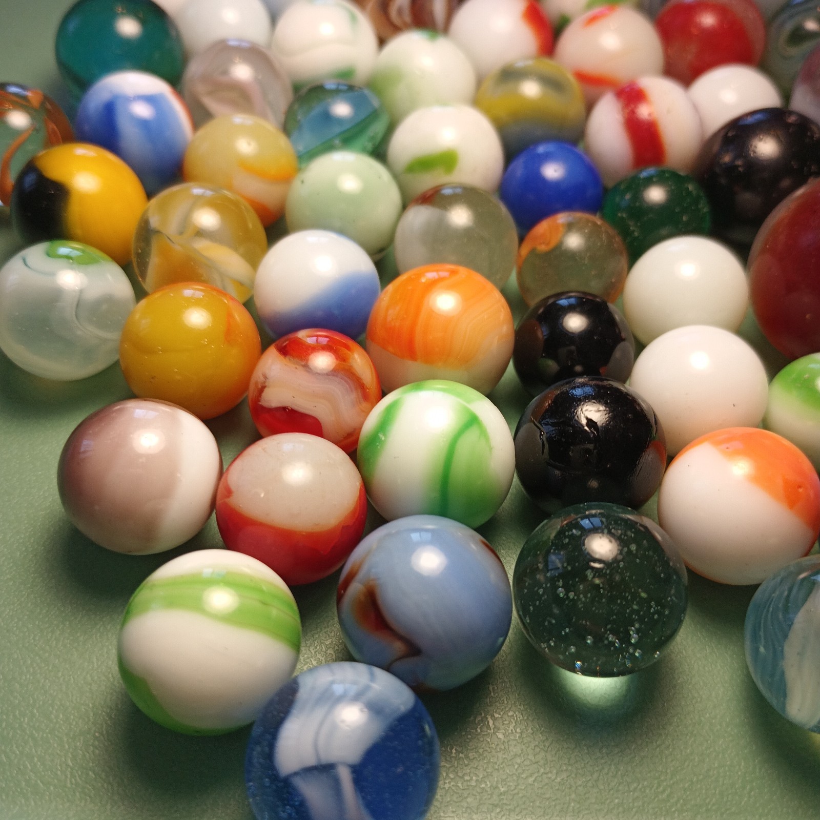 1 Lb Marble Lot