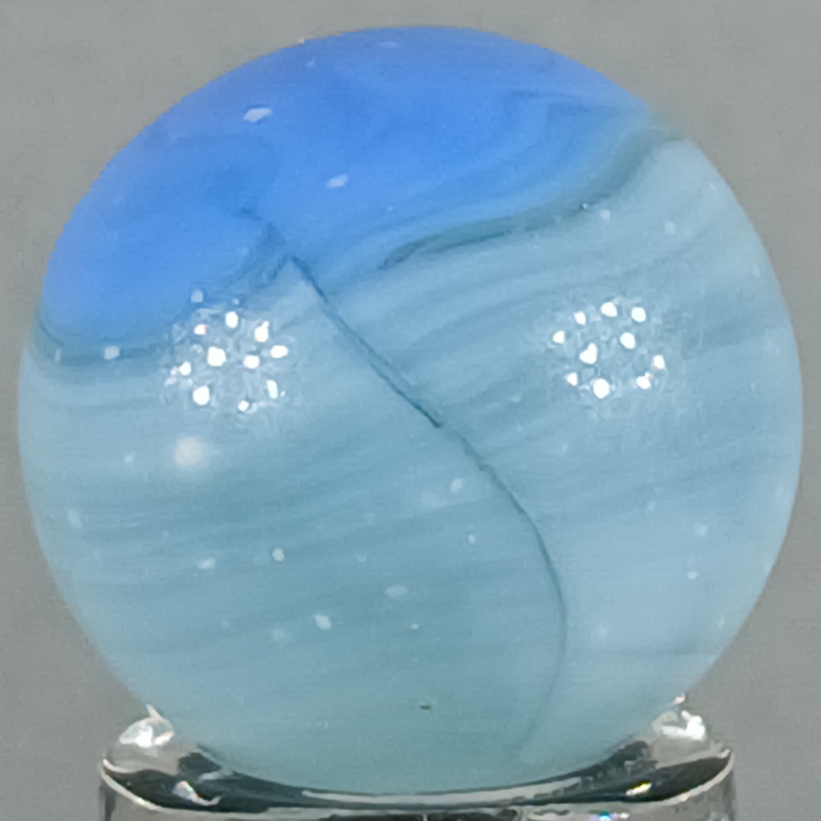 Vintage Vitro Conqueror Marble .61 Near-Mint Condition Combined Shipping