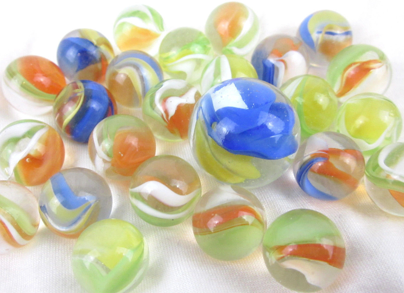 25 Glass Marbles CAT’S EYE Orange/Blue Cats Eyes Game Pack Shooter Swirl Squid