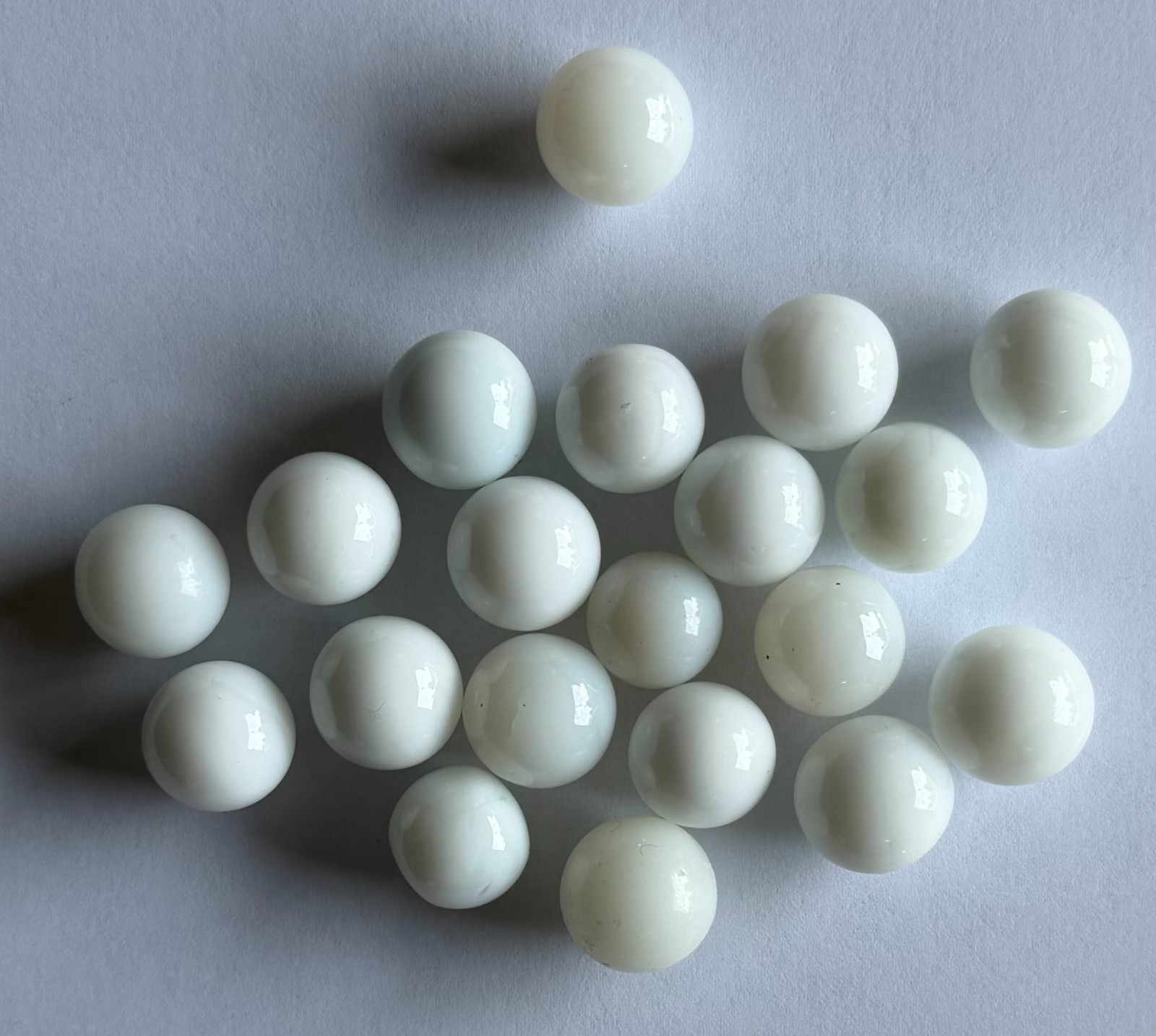 Lot of 20 Vintage White Glass Marbles UV Assorted Shades & Sizes