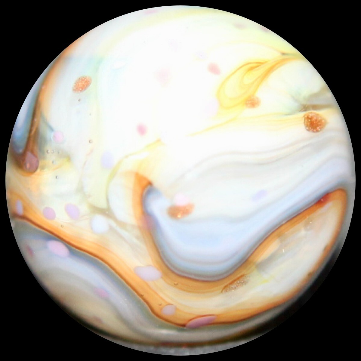 DAS Equinox Marble: “Buttermilk” Family Lutz Guinea