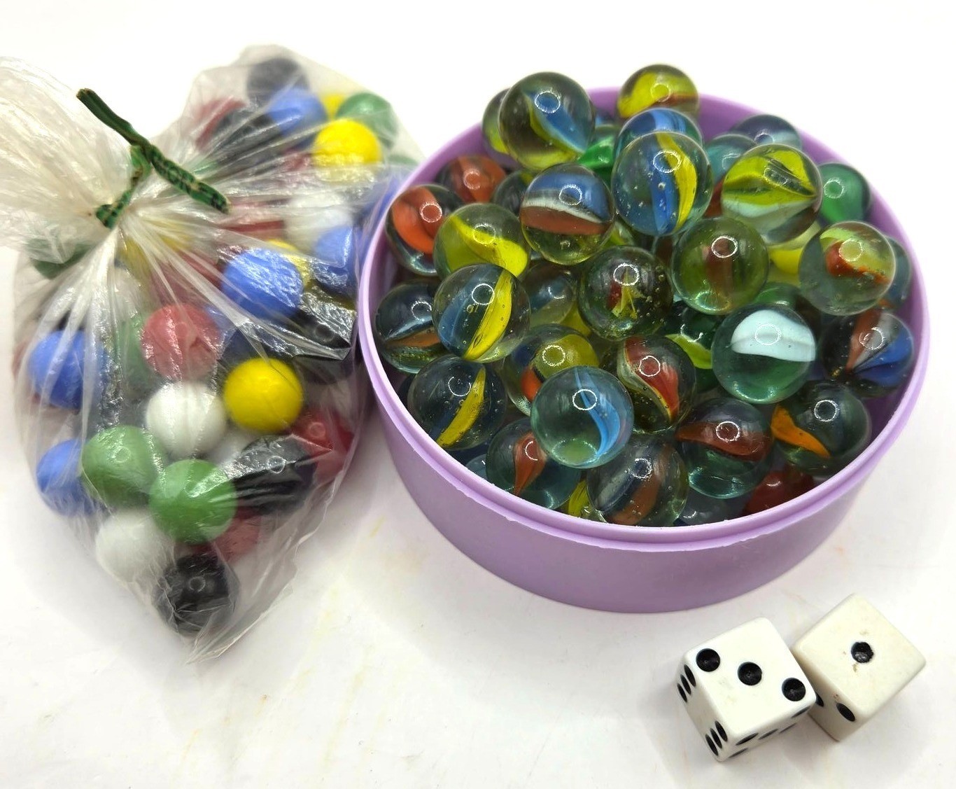 Lot Of Vintage 1940’s 50s Swirl Cat Eye Glass Marbles Shooters Estate