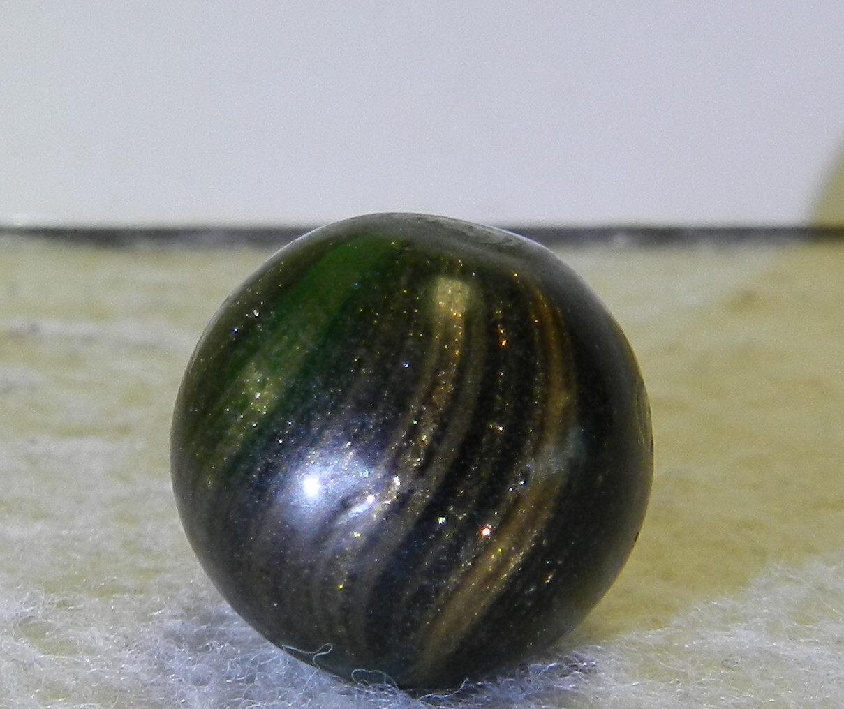#16143m Vintage Dark Green German Handmade Mist Lutz Marble .65 Inches