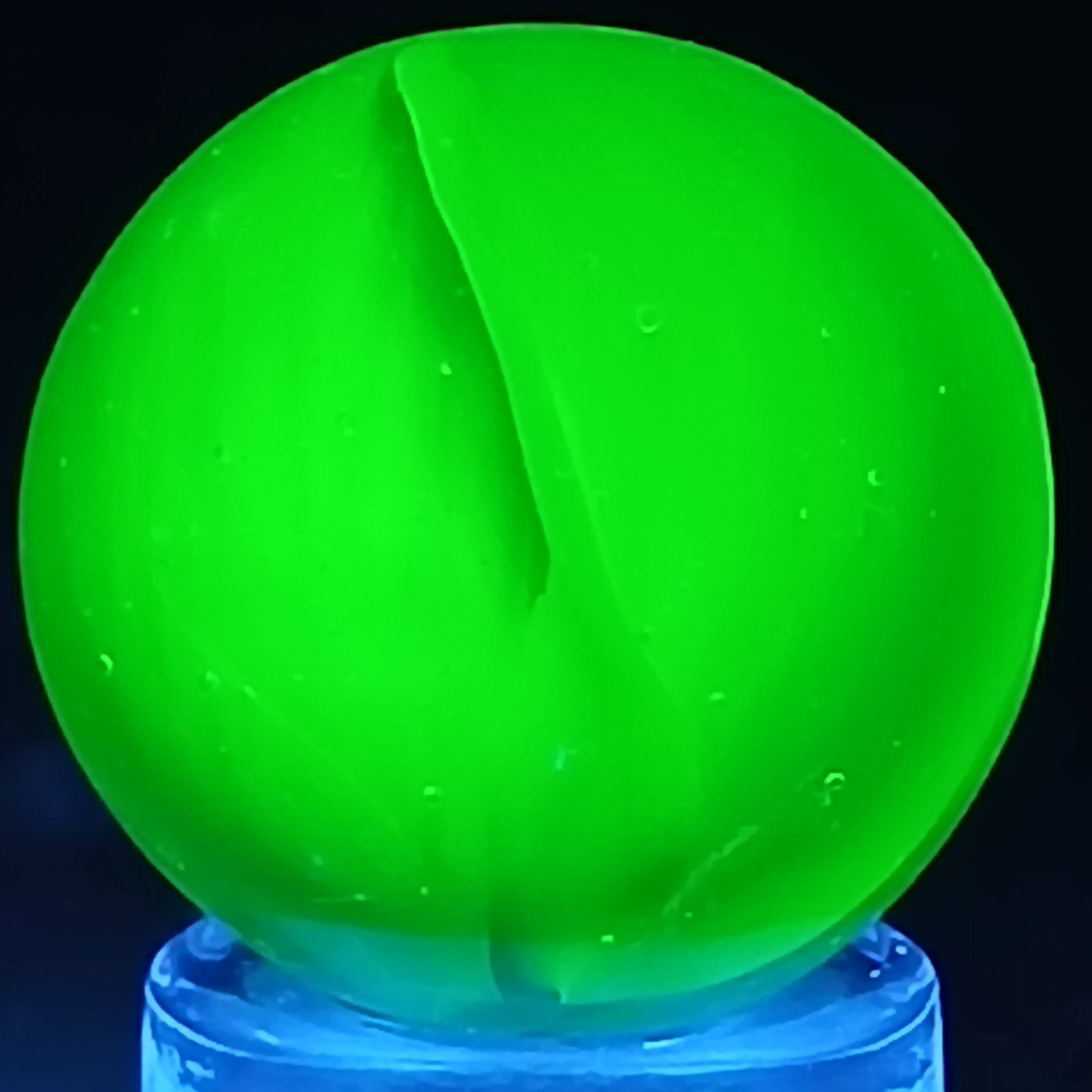 Vintage UV-Reactive Cat’s Eye .60 Inches Near-Mint Condition