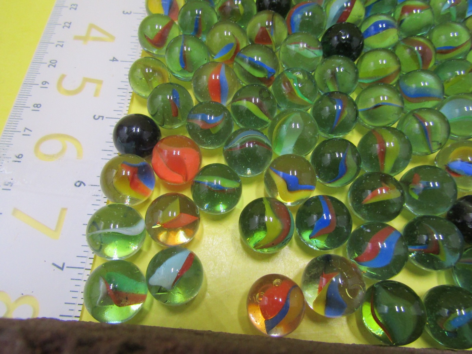 Vintage Lot of 120+ Glass Cat’s Eye Swsirl Mixed Colors Assorted Sizes LOT B