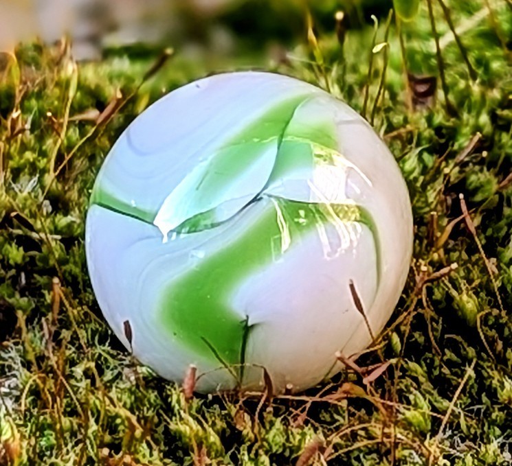 21/32″ Alley Agate St Marys Busy Swirl With Aventurine Vintage Marbles MM