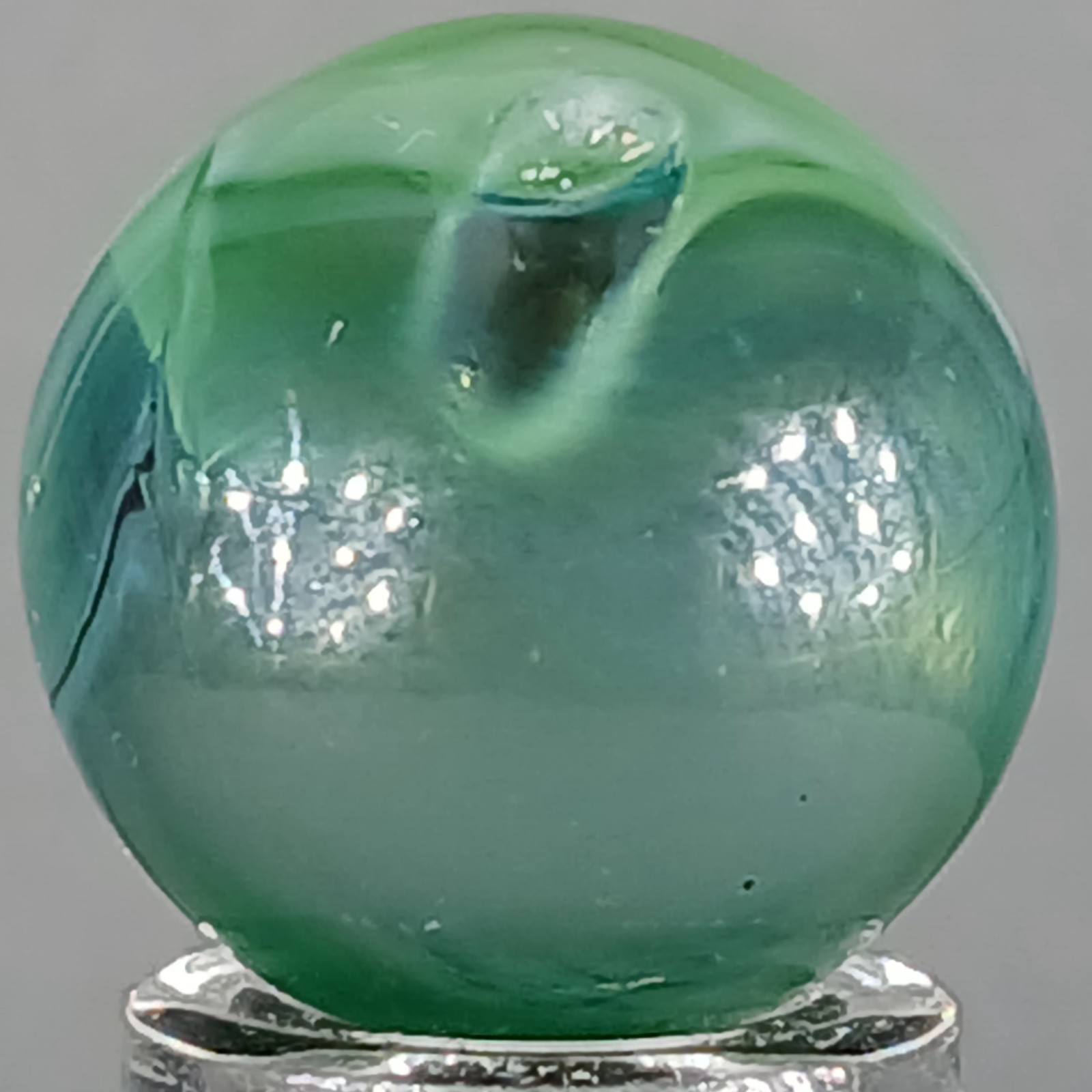 Vintage Vitro Conqueror Marble .60 Near-Mint Condition Combined Shipping