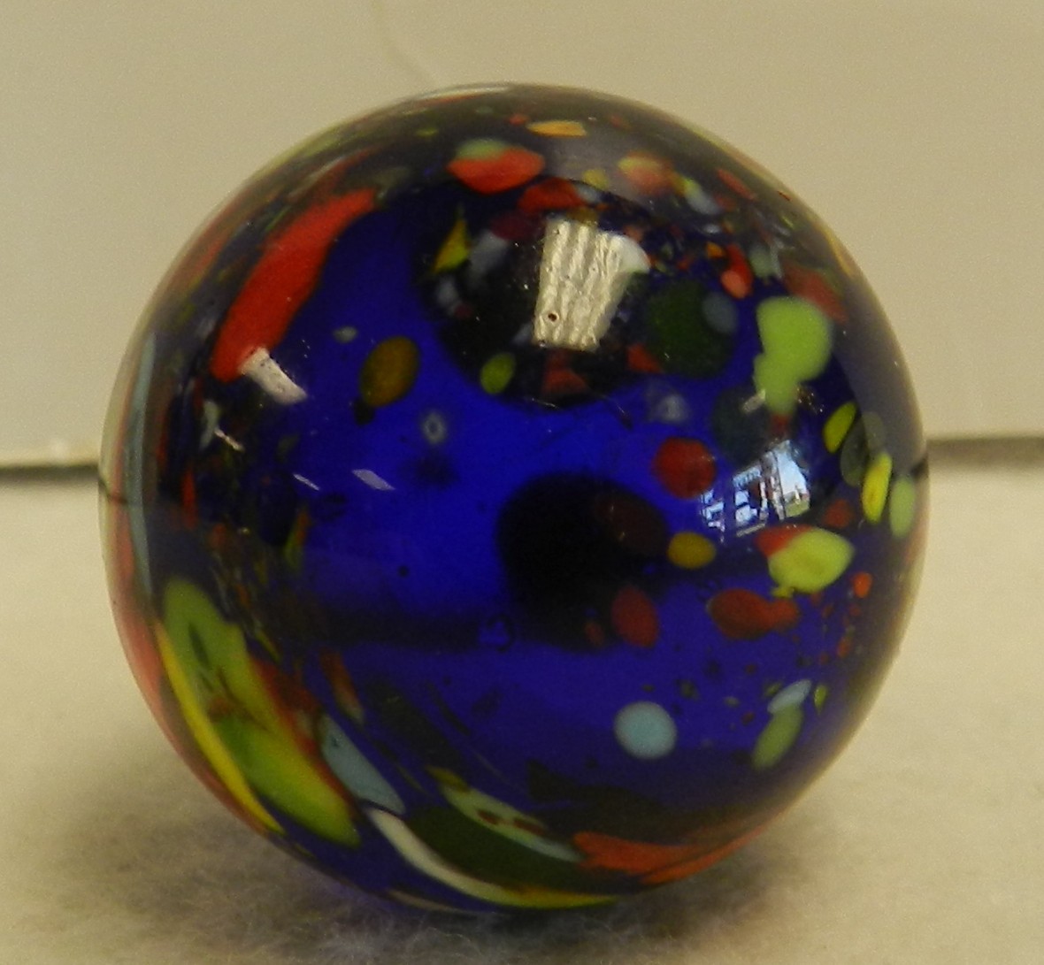 #19963m Guinea Like Handmade Contemporary Keith Baker Marble Cobalt Base Glass