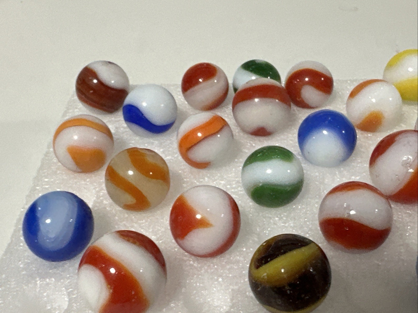 414 Lot Of 31 Akro Agate Prize Name Vintage Marbles! Played With