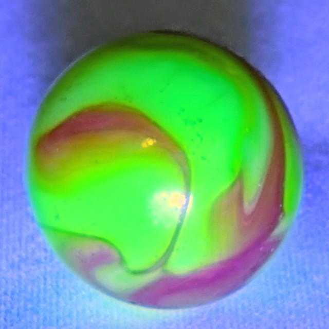 Vitro Agate, West Virginia Swirl Marble .72″ – Glows 🦕🐉 Stunning
