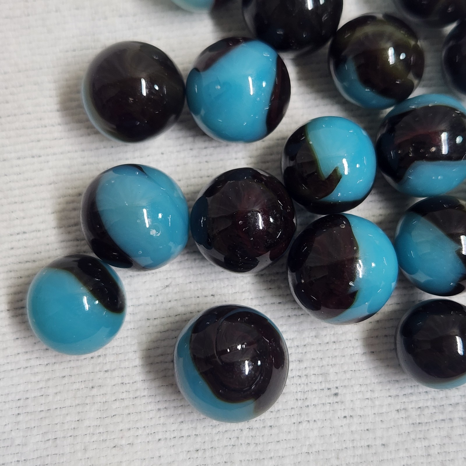 Vintage Dark Brown And Blue Swirl Marbles Lot Of 19