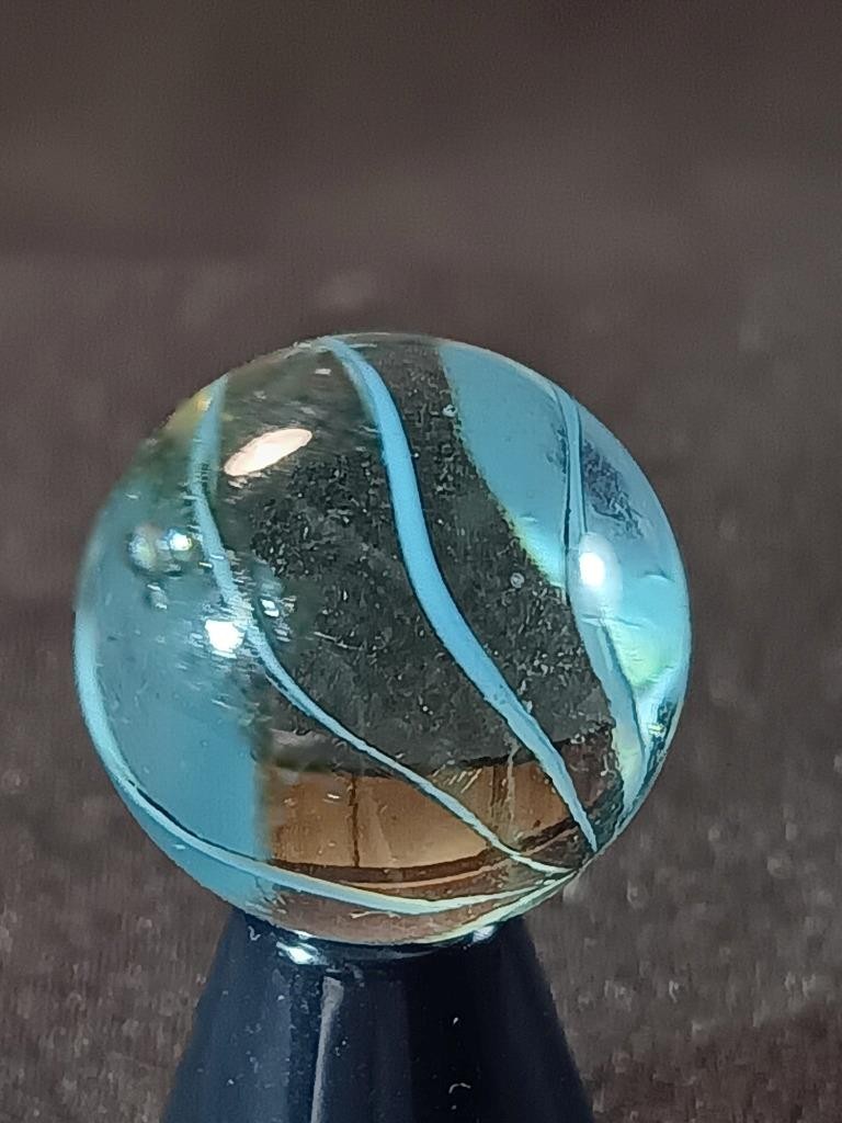 5/8″ Vitro Agate Robin’s Egg Blue Caged Cat Eye Near Mint Serious Marble A960