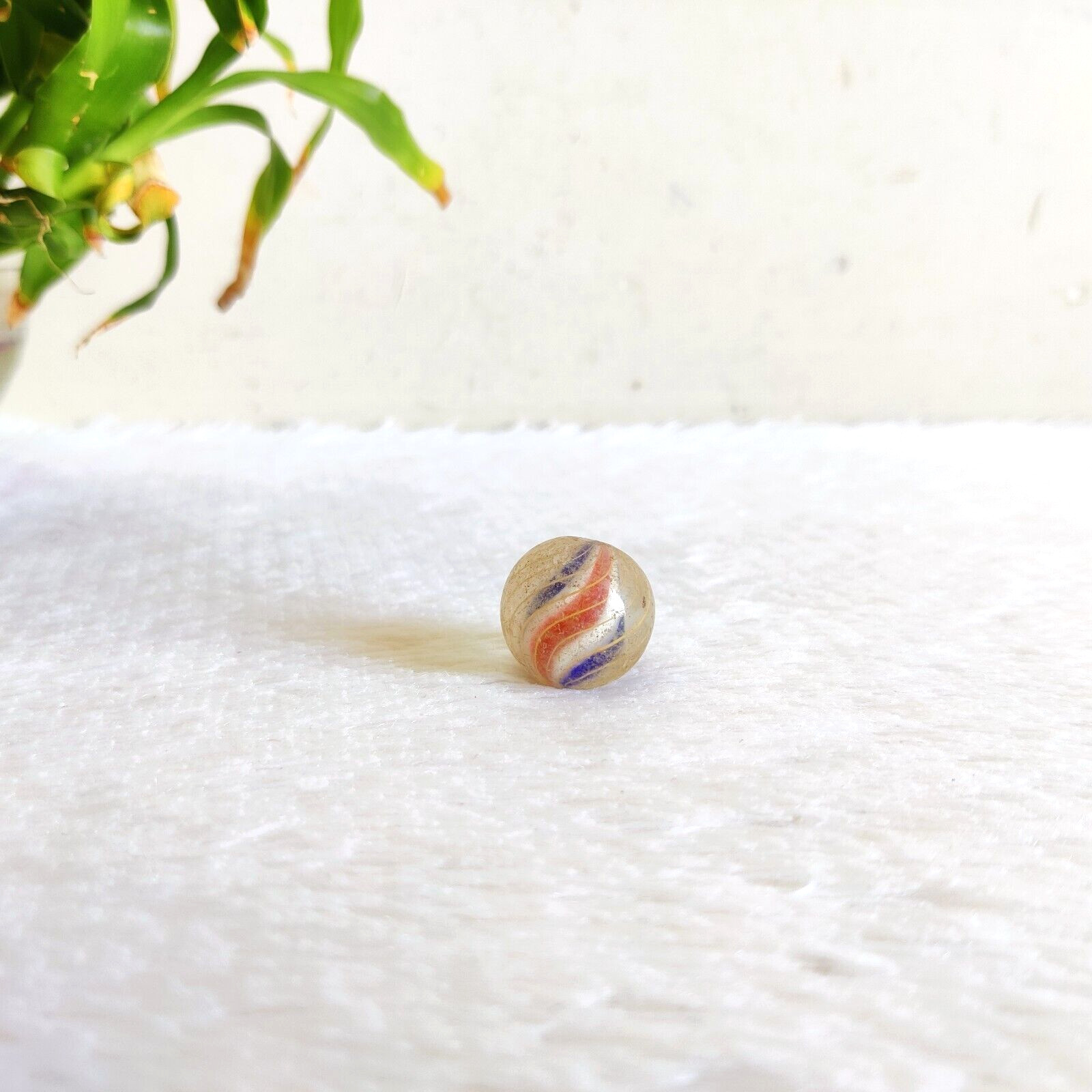 Vintage Original Handmade Divided Core Swirl Colorful Glass Marble Rare GL70