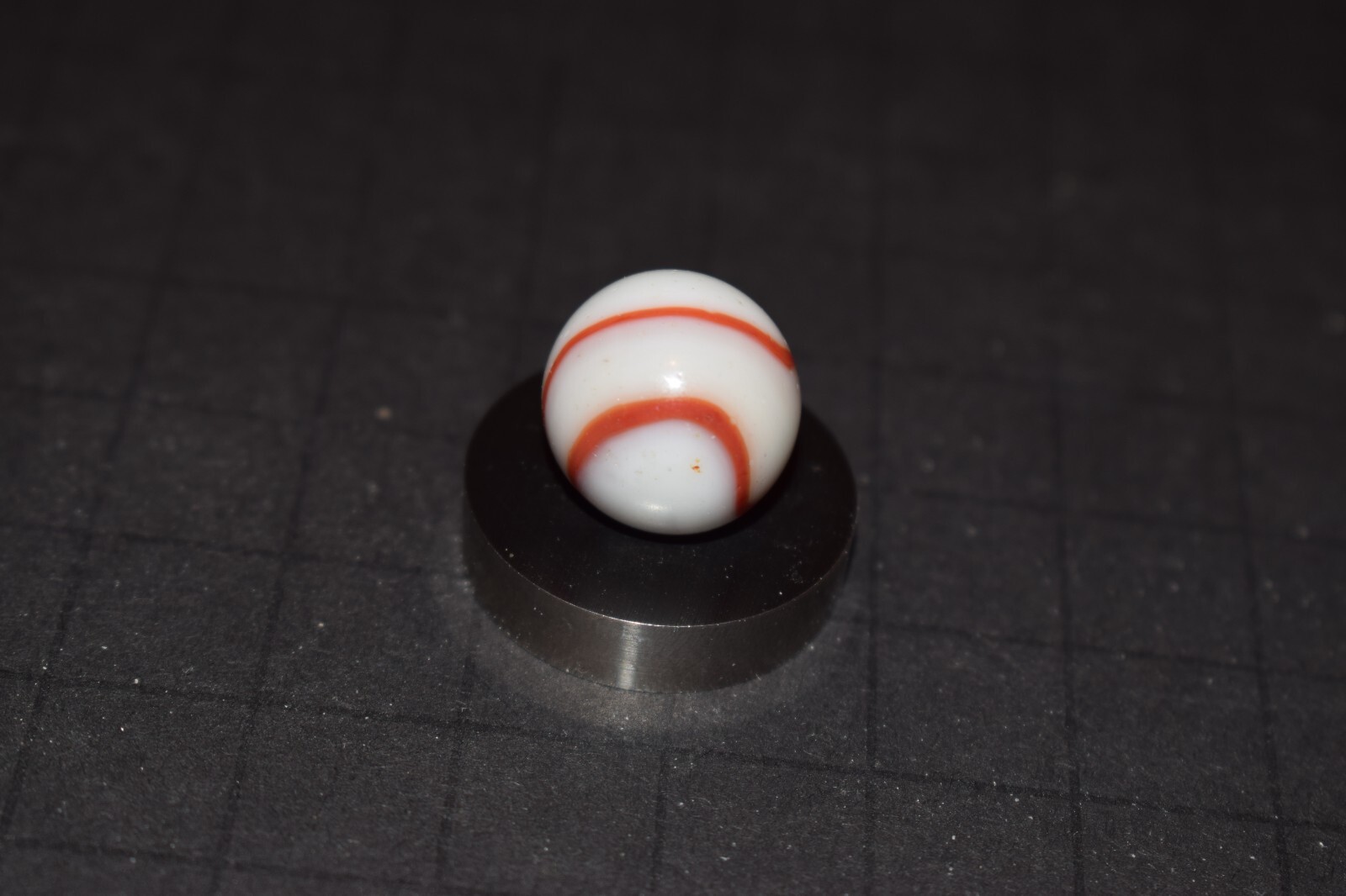 Vintage Peltier 🥛 Milk Glass Rainbo Toy Marble Size .656″=21/32″=16.5mm MINT!