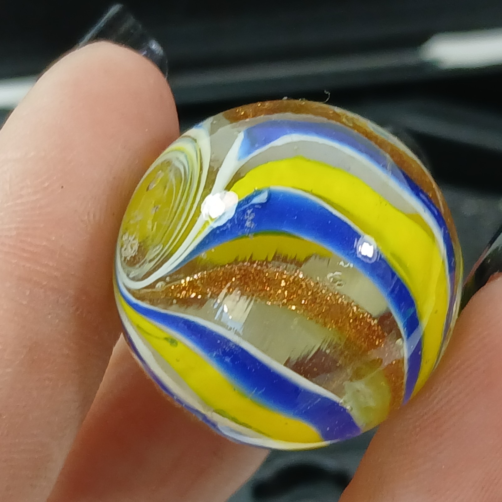 Blue Yellow White Gold banded swirl 1″ Shooter Hot House? Glass Marble Lampwork