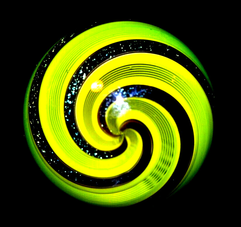 HOT HOUSE GLASS MARBLE/1.815″-LIME BANDED FINE LINER #66-GRASS GREEN DICHROIC
