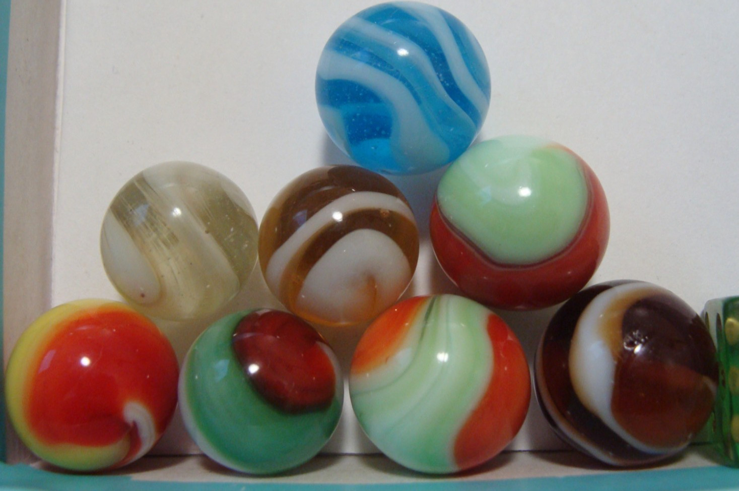 8 Vintage Marbles Akro Agate Corkscrew All UV Tightline K/M/M Tricolor Onyx More