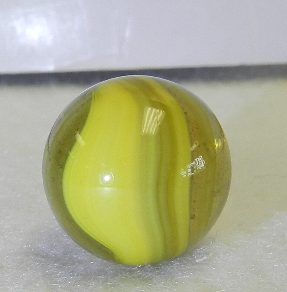 #19271m Nice Vintage Master Marble Master Glass Sunburst Marble .71 Inches *Mint