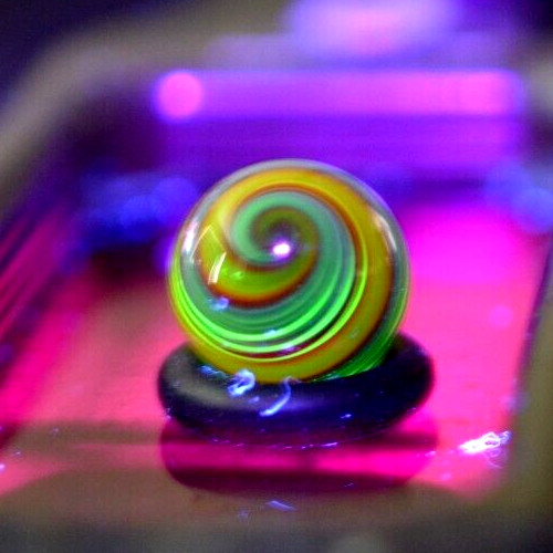 BRYAN TRILLAS GLASS MARBLE/.542″-VIOLET BLACKLIGHT LUCKY STRIPE-SUNFLOWER,LIME,R