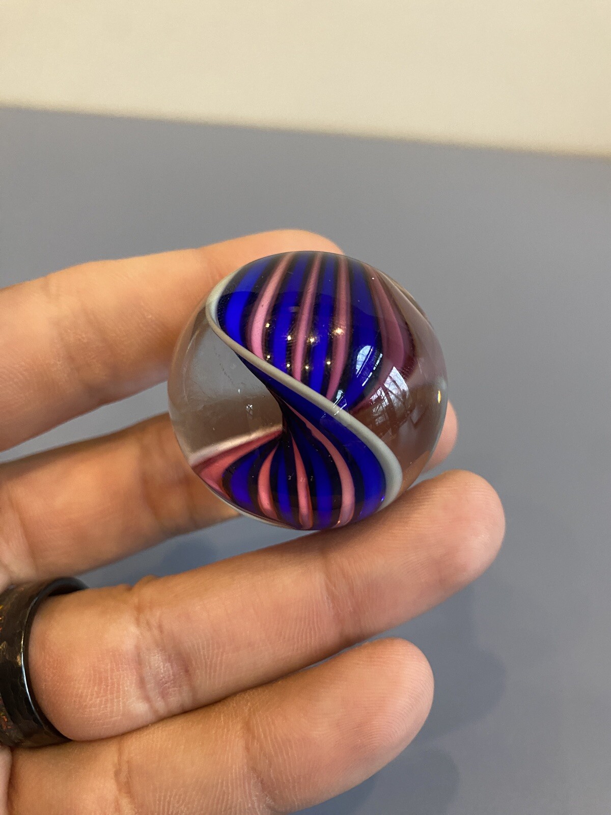 BEAUTIFUL Blue Pink & White Swirled Art Glass Marble W/Stand 1.5″