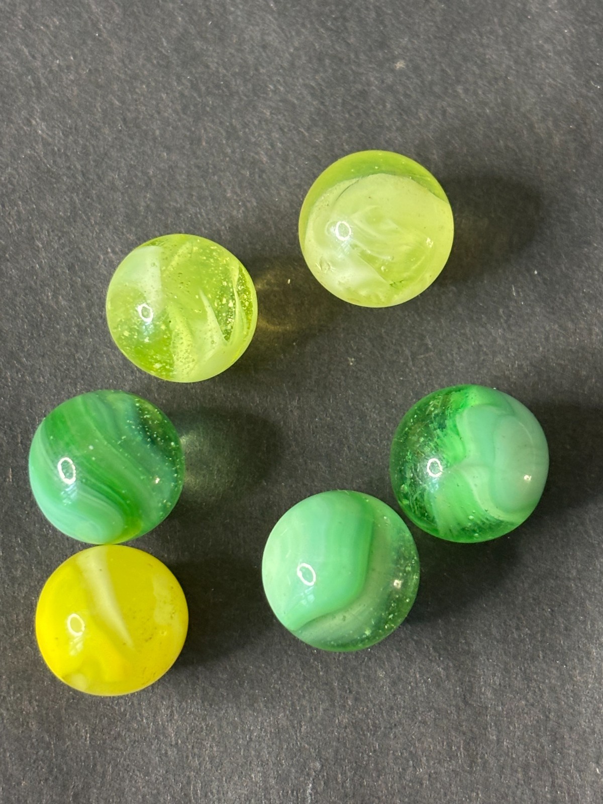 Akro Agate Limeade & Lemonade Marbles .59″ to .64″ UV Glow Vintage Lot