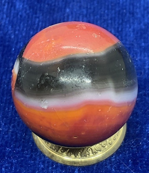 A Vintage Marble King Shooter Marble. It Measures .99 Inch, In Good Condition.