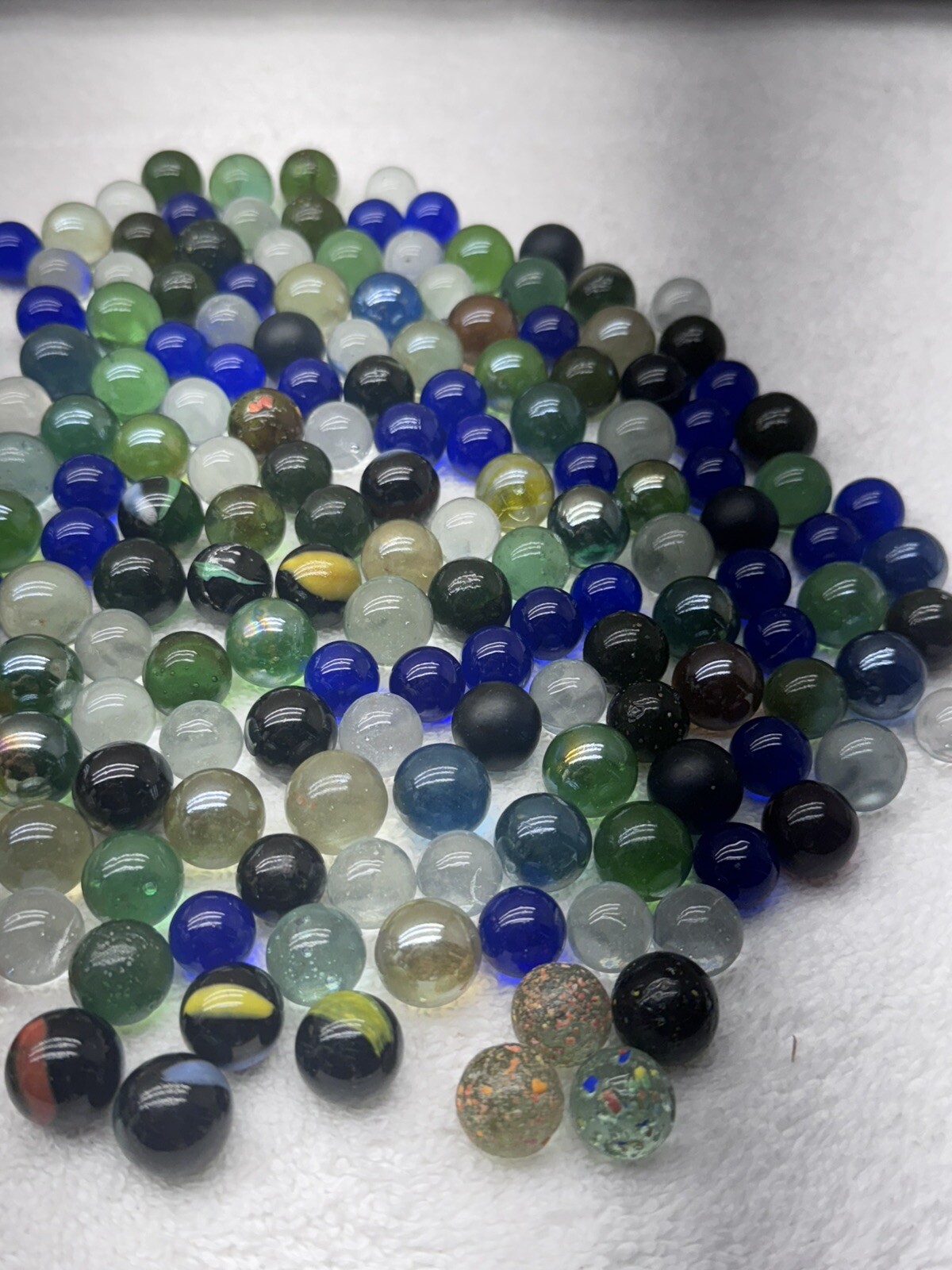 Vintage & Modern Lot Of Glass Marbles Various Colors Styles & Sizes Collectibles
