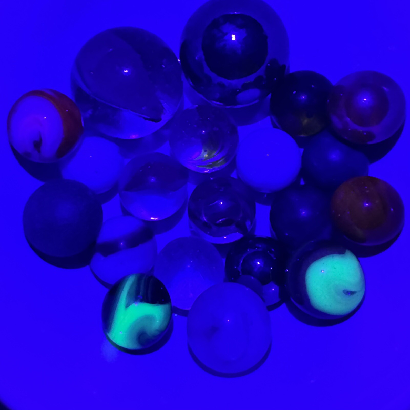 Vintage Marble Lot Of MARBLES UV Reactive Cadmium Uranium Lot #87